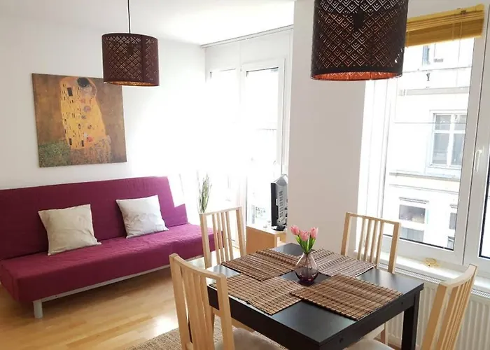 Bright In Hip & High Quality Neighborhood Apartment Wien